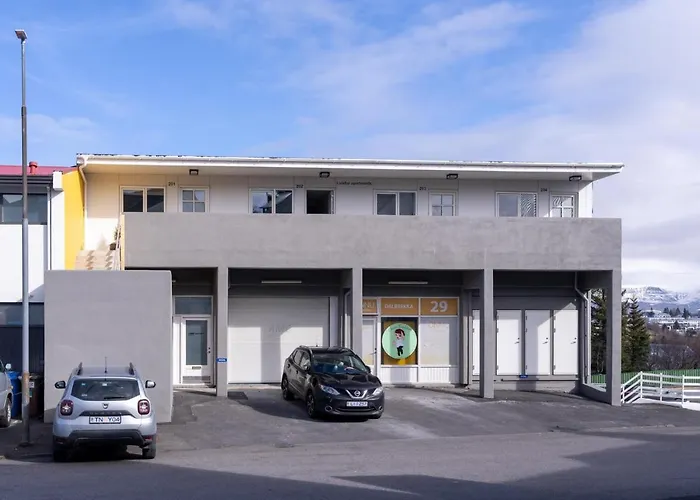 Lundur Apartments
